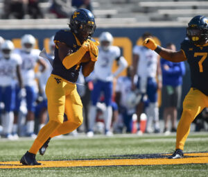 WVU vs. Iowa State on after brief COVID-19 scare; seniors have decisions to make for Mountaineers